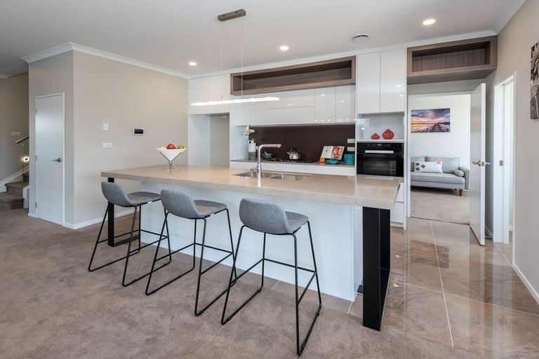 Photo of property in 3 Creggan Crescent, Flat Bush, Auckland, 2019