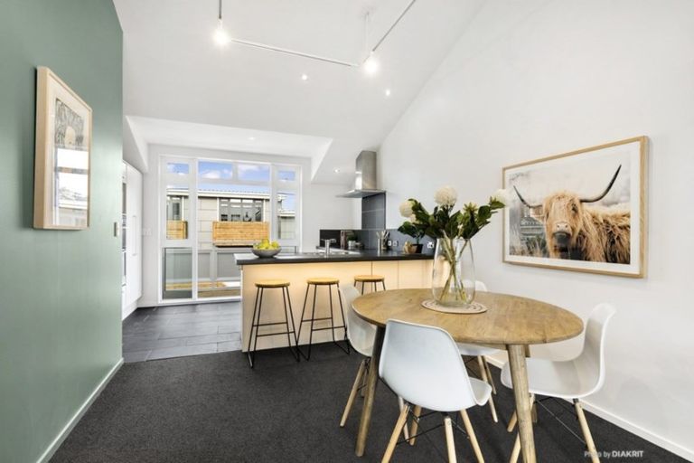 Photo of property in Pirie Street Townhouses, 19/35u Pirie Street, Mount Victoria, Wellington, 6011