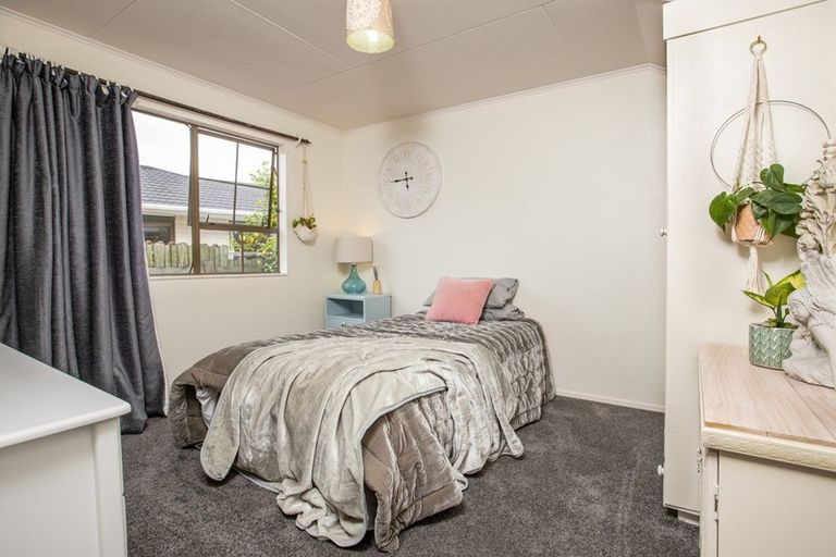 Photo of property in 2 Kereru Place, Masterton, 5810