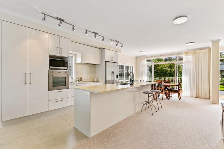 Photo of property in 134 Landmark Terrace, Orewa, 0931