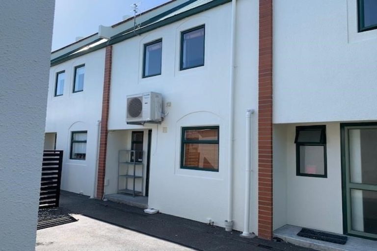 Photo of property in 4/14 Moa Place, Christchurch Central, Christchurch, 8013