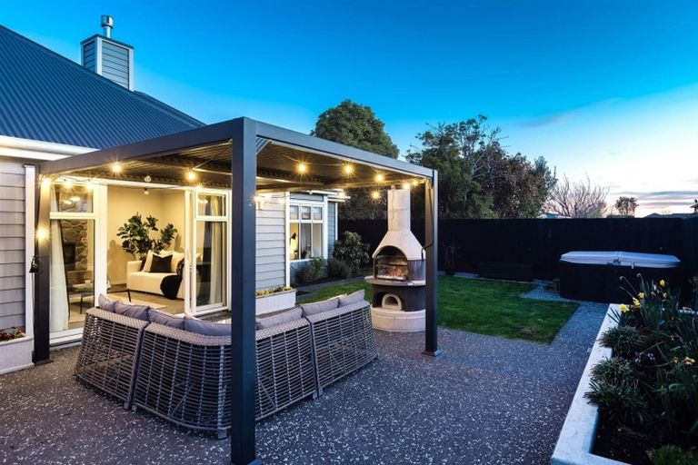 Photo of property in 60 Grayshott Avenue, Casebrook, Christchurch, 8051