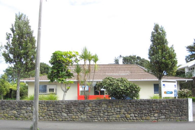 Photo of property in 100 Liardet Street, New Plymouth, 4310