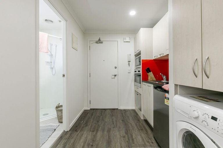 Photo of property in 44 Kervil Avenue, Te Atatu Peninsula, Auckland, 0610