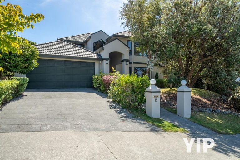 Photo of property in 6 Derry Hill, Churton Park, Wellington, 6037