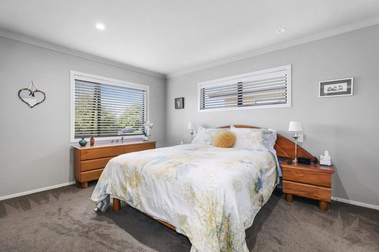 Photo of property in 14 Noumea Drive, Rangatira Park, Taupo, 3330