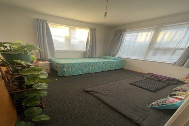 Photo of property in 77 Meeanee Road, Taradale, Napier, 4112