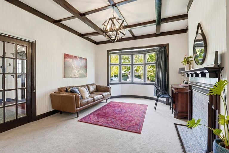 Photo of property in 5 Parkes Avenue, Saint Johns Hill, Whanganui, 4501