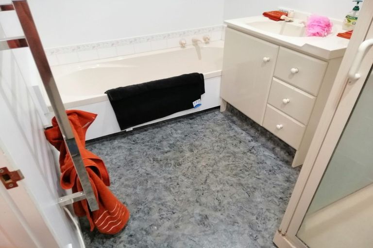 Photo of property in 275a Cranford Street, St Albans, Christchurch, 8052