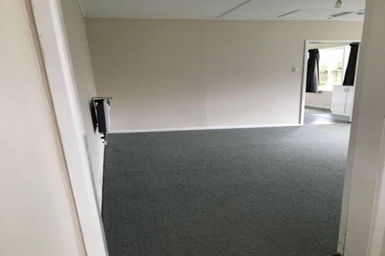 Photo of property in 58 Glendale Road, Glen Eden, Auckland, 0602