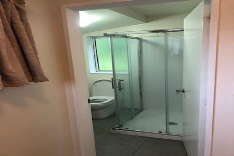 Photo of property in 14 Kopiko Way, Brooklyn, Wellington, 6021