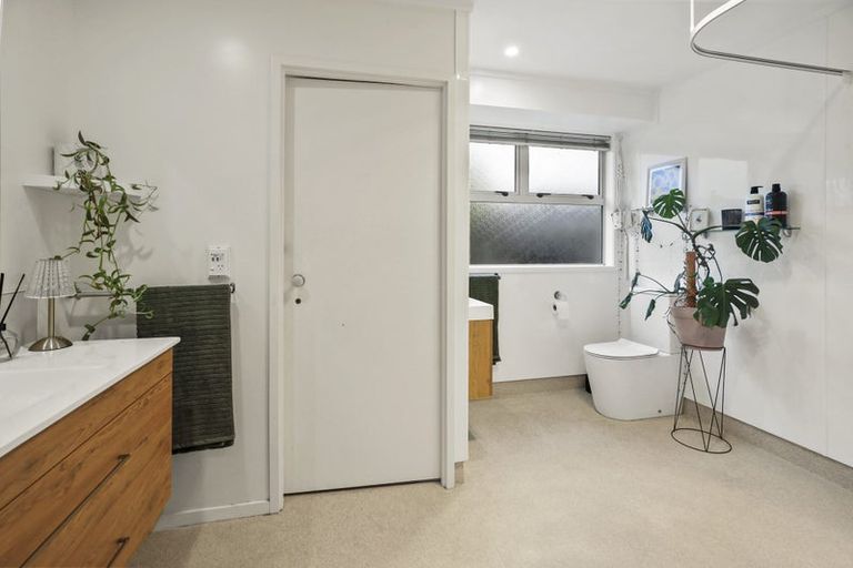 Photo of property in 73 Pipiroa Road, Ngatea, 3503