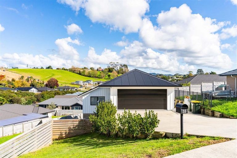 Photo of property in 35 Ella Anne Crescent, Warkworth, 0910