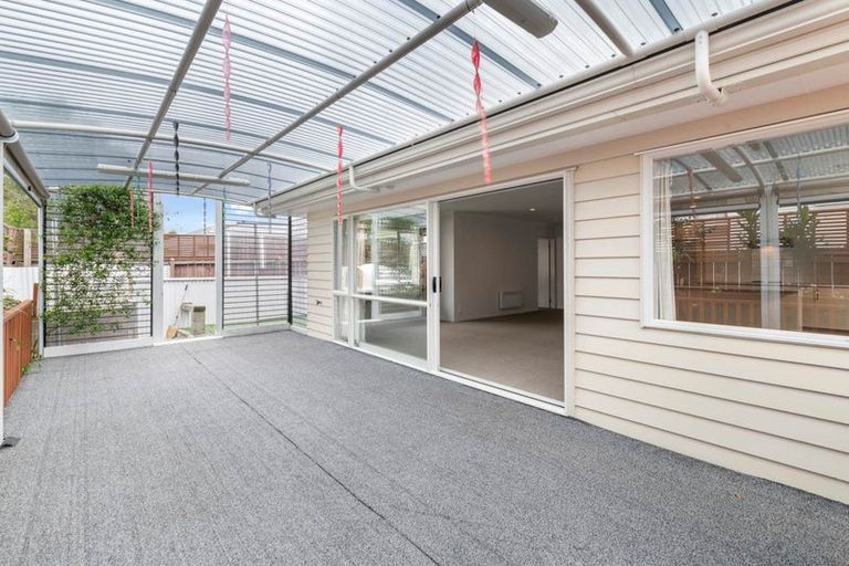Photo of property in 11 Poaka Avenue, Takanini, 2112