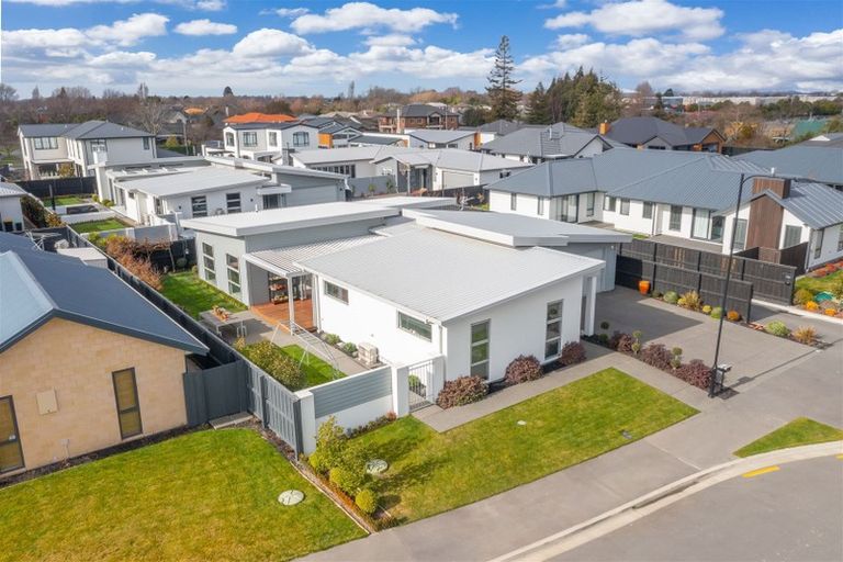 Photo of property in 13 Picadilly Avenue, Casebrook, Christchurch, 8051
