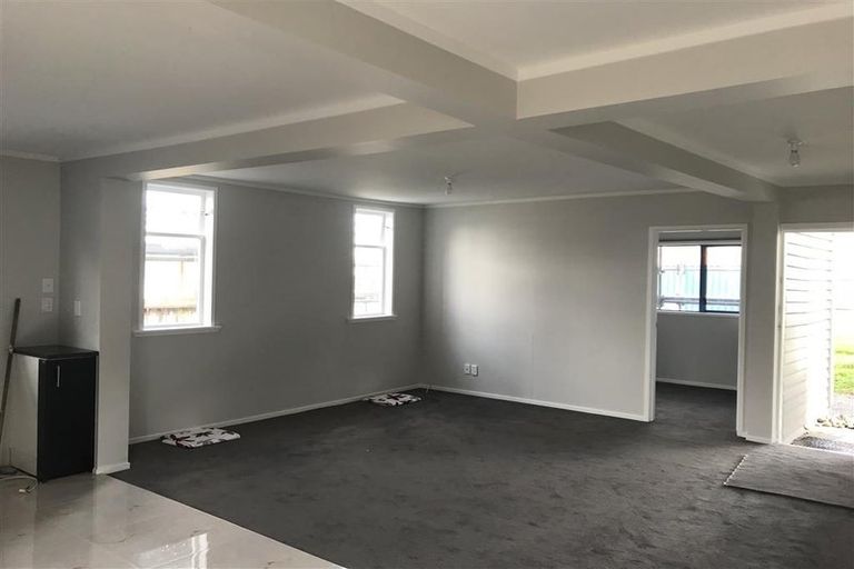 Photo of property in 2 Marr Road, Manurewa, Auckland, 2102