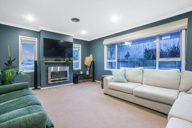 Photo of property in 37 Nelson Avenue, Aotea, Porirua, 5024