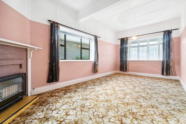 Photo of property in 68 Derwent Street, Island Bay, Wellington, 6023