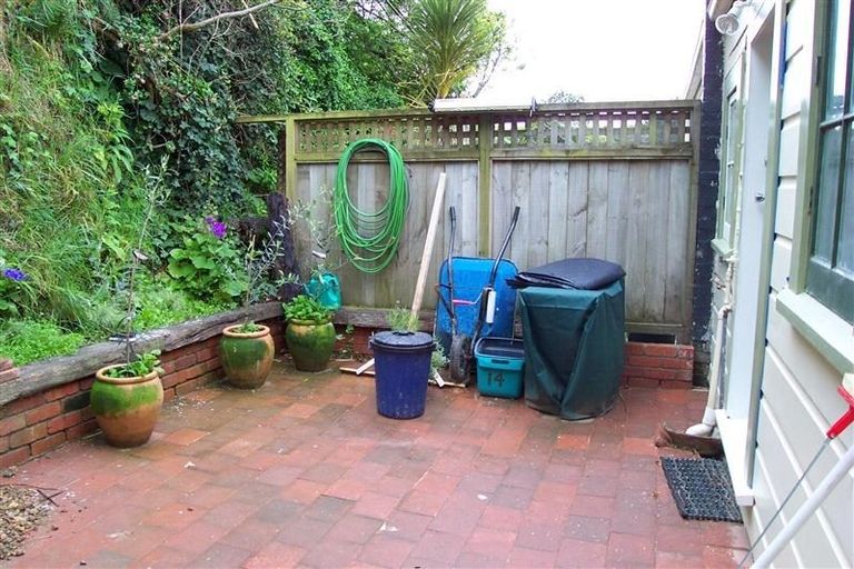 Photo of property in 14 Reuben Avenue, Brooklyn, Wellington, 6021