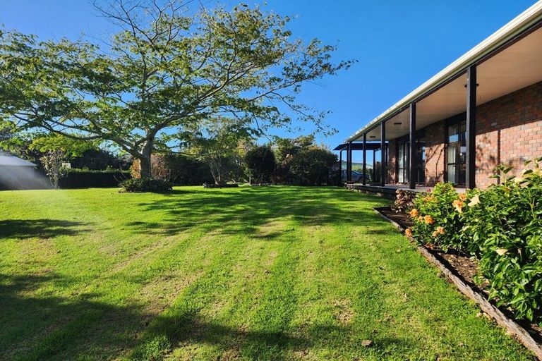 Photo of property in 118b Wairau Road, Oakura, 4314