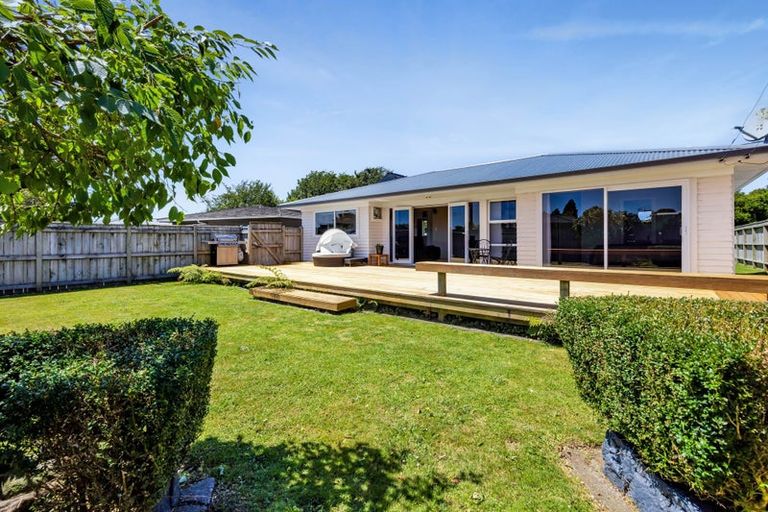 Photo of property in 7 Pukatea Street, Inglewood, 4330