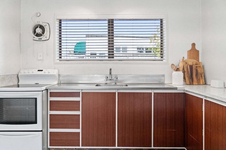 Photo of property in 88 Edgecumbe Road, Tauranga, 3110