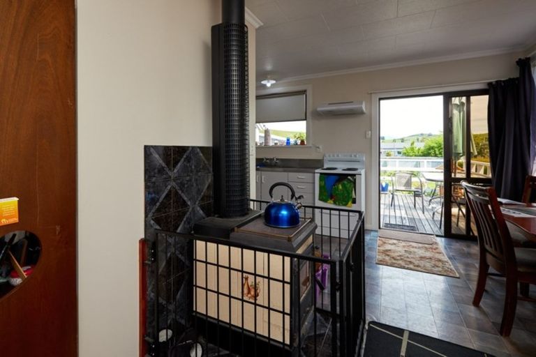 Photo of property in 4 Kiwi Street, Kaikoura, 7300