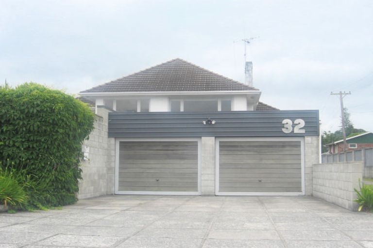 Photo of property in 32 Queen Street, Te Puke, 3119