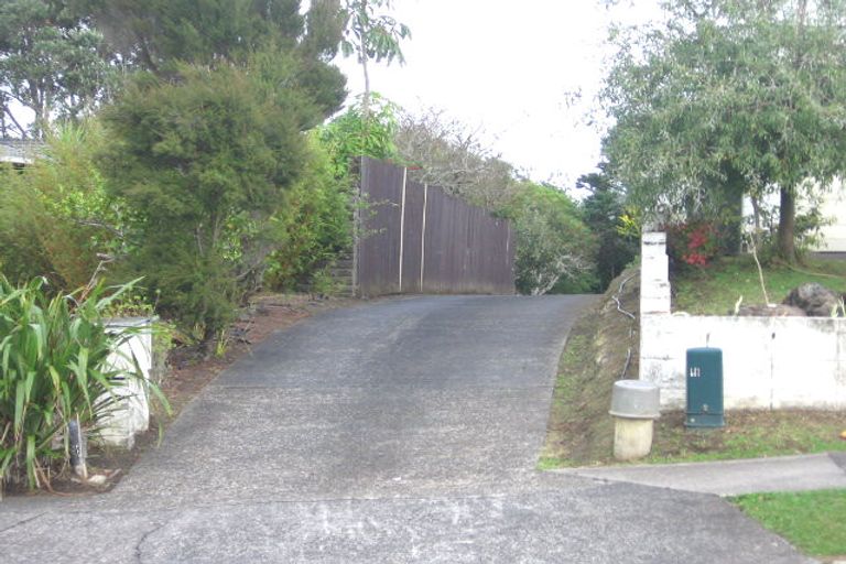 Photo of property in 25 Porritt Avenue, Chatswood, Auckland, 0626