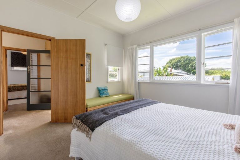 Photo of property in 18 Rose Street, Waipawa, 4210