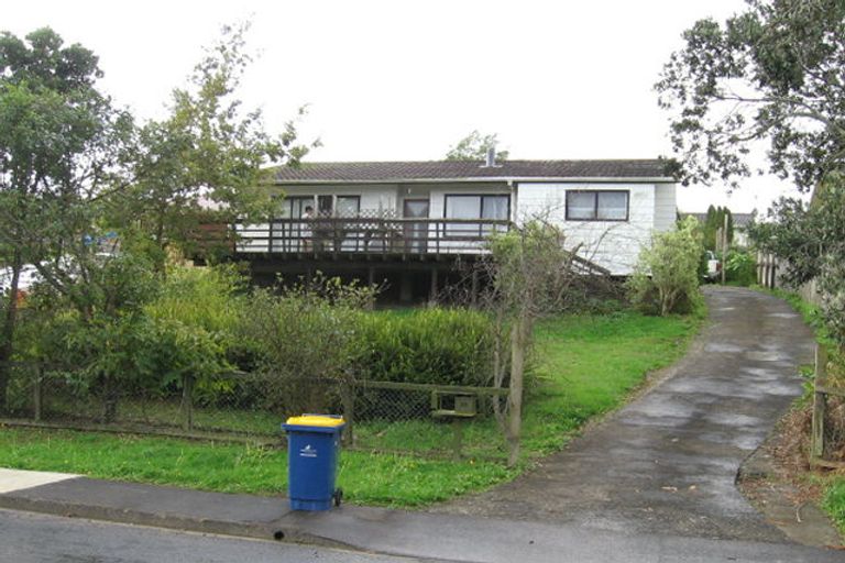 Photo of property in 39 Helleur Road, Massey, Auckland, 0614