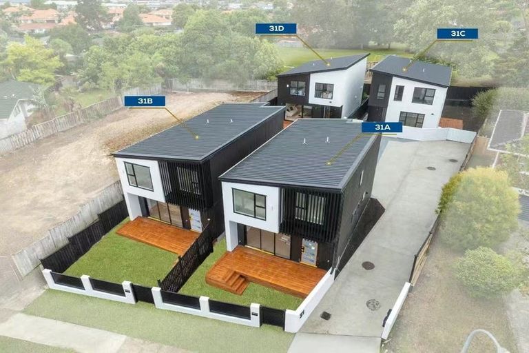 Photo of property in 31 Kurnell Drive, Botany Downs, Auckland, 2010