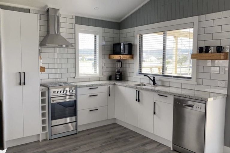Photo of property in 126 The Fairway, Matarangi, Whitianga, 3592