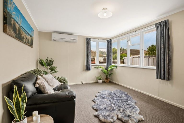 Photo of property in 5 Kowhai Street, Naenae, Lower Hutt, 5011