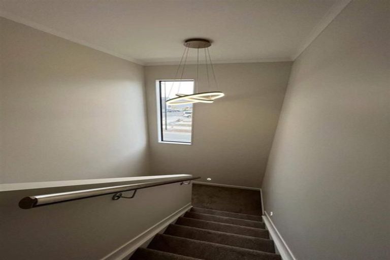 Photo of property in 44 Kairakau Street, Papakura, 2110