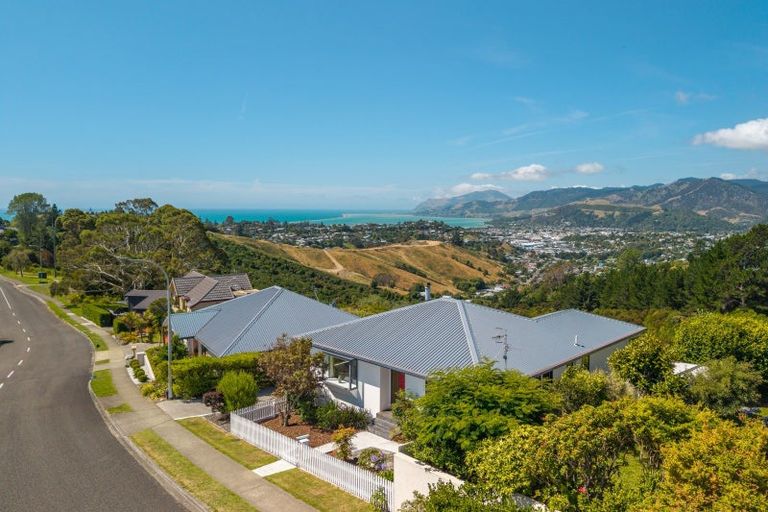 Photo of property in 325 Princes Drive, Britannia Heights, Nelson, 7010