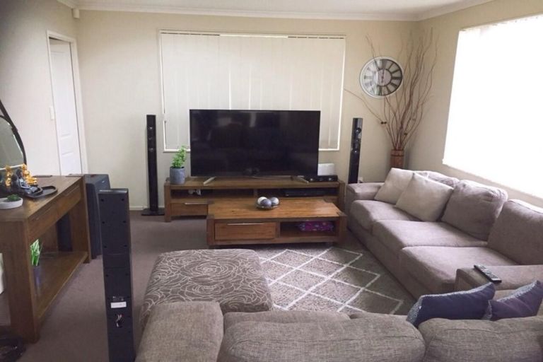 Photo of property in 3 Dapple Place, Flat Bush, Auckland, 2019