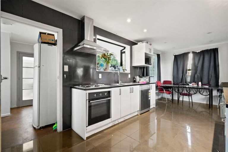 Photo of property in 5 Leeson Place, Mangere, Auckland, 2022