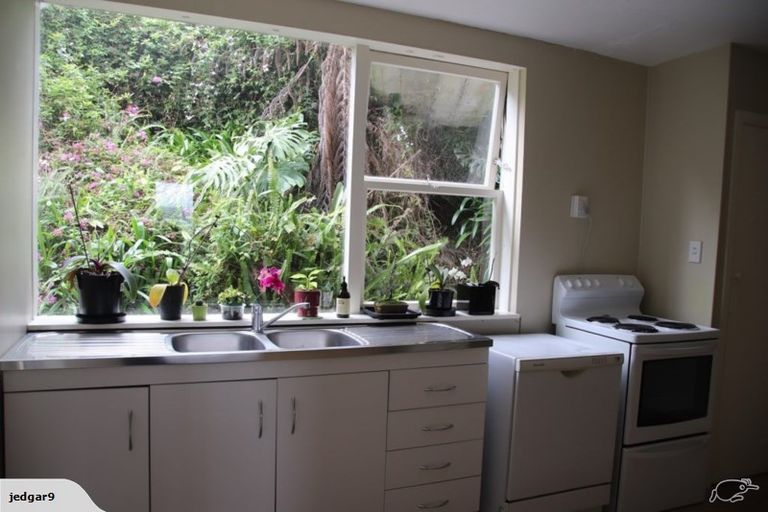 Photo of property in 1/9 Pemberton Avenue, Bayview, Auckland, 0629