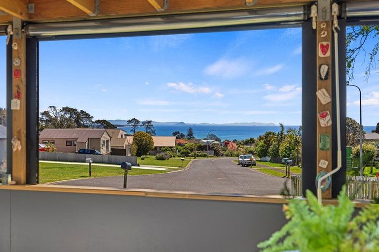 Photo of property in 21 Whenuariri Place, Maketu, 3189