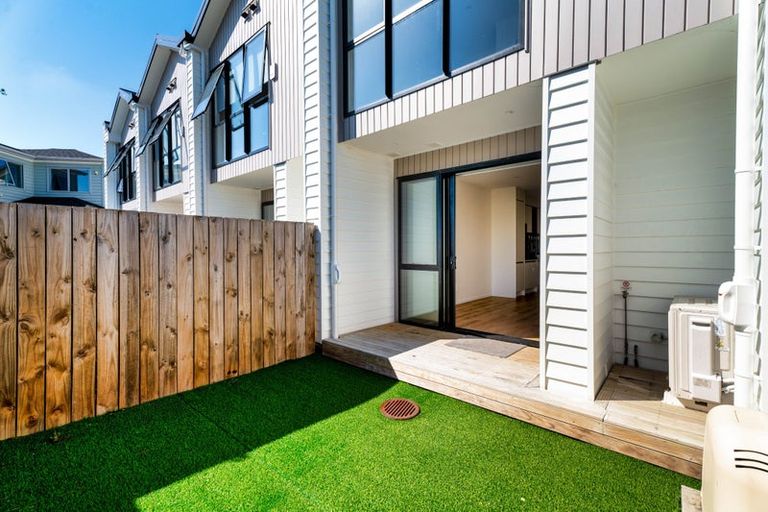 Photo of property in 3/40 Bahari Drive, Ranui, Auckland, 0612