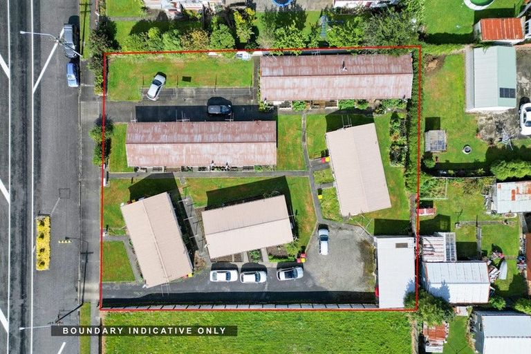 Photo of property in 1-12/71 Main Street, Mataura, 9712