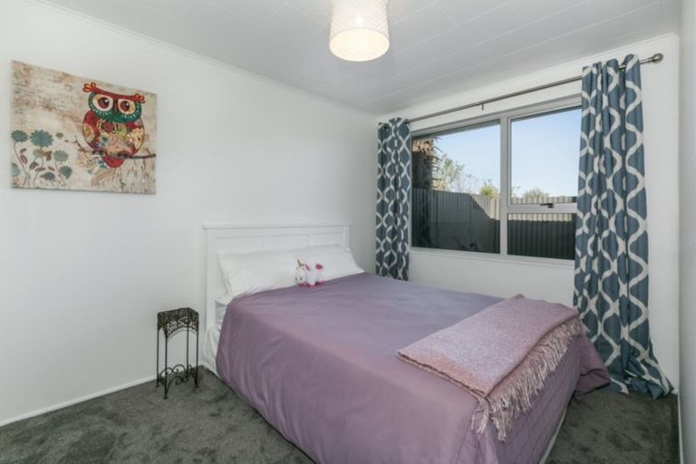 Photo of property in 11 Chester Street, Taradale, Napier, 4112