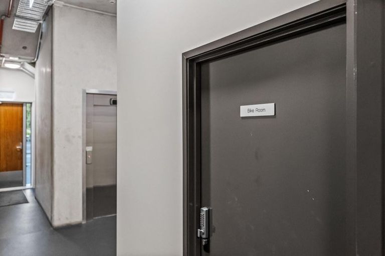 Photo of property in 203/160a Hobsonville Point Road, Hobsonville, Auckland, 0616