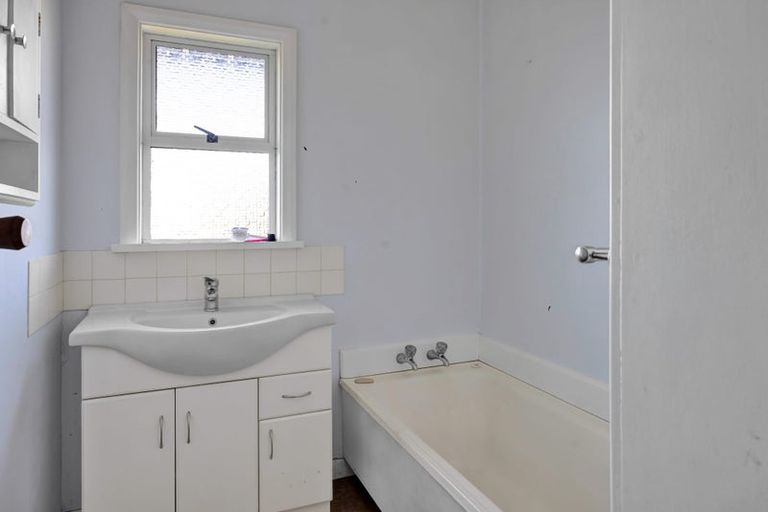 Photo of property in 65 Iredale Road, Hawera, 4610