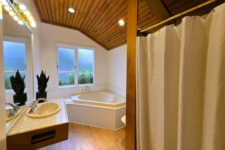 Photo of property in 26 Bay Street, Petone, Lower Hutt, 5012