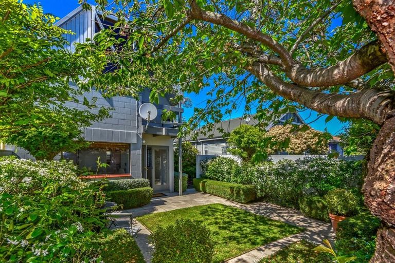 Photo of property in 146 Innes Road, St Albans, Christchurch, 8052