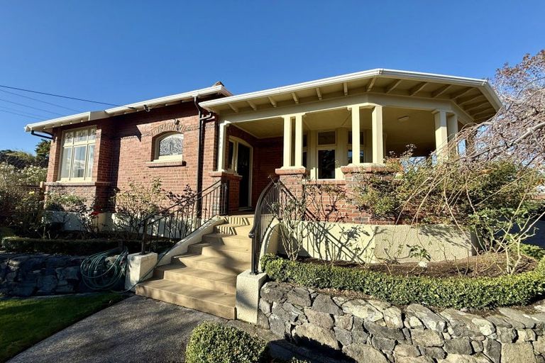 Photo of property in 241 Bay View Road, Saint Clair, Dunedin, 9012