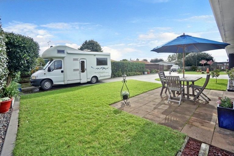 Photo of property in 8b Mcbeth Drive, Te Puke, 3119