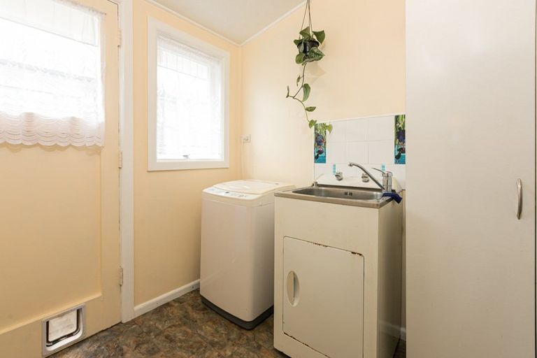 Photo of property in 11 Smith Street, Waipukurau, 4200